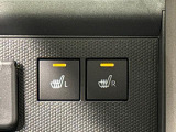 寒い日のドライブを快適にする運転席&助手席シートヒーターが付いてます。アクセサリーソケット(12V/120W)も装備されています。
