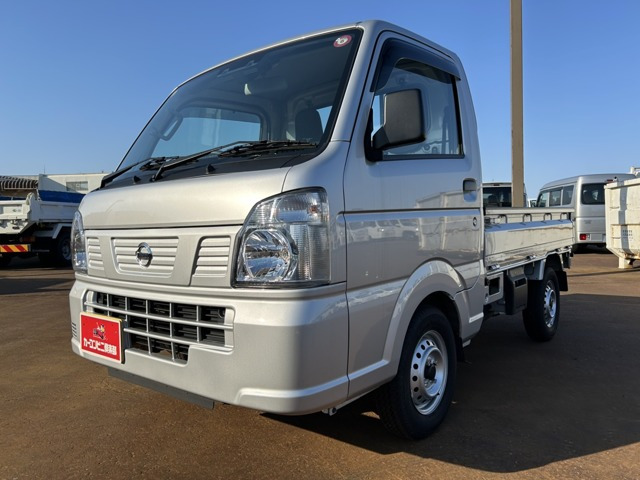 NT100クリッパー DX セーフティ パッケージ 4WD 