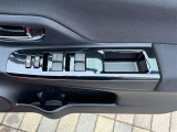 運転席ドア側パワーウィンドウスイッチ。