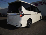 セレナ 2.0 ハイウェイスター V 