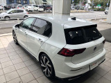 ダークインテッドガラス(プライバシーガラス)装着車です。