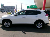 エクストレイル 2.0 20X 4WD 3列車 