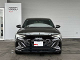 Q8スポーツバック e-tron 55 クワトロ Sライン 4WD 