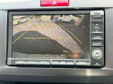 バックカメラ装着済!死角になりやすい後方もとても見やすいです☆車庫入れに自信がない方や縦列駐車が苦手な方にも、オススメな機能です!安心度もアップ!