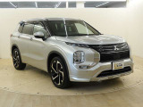 アウトランダー PHEV 2.4 P 4WD 