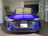 Q8スポーツバック e-tron 55 クワトロ Sライン 4WD 