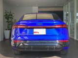 Q8スポーツバック e-tron 55 クワトロ Sライン 4WD 