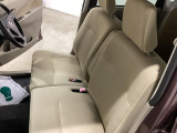 運転席・助手席全体像です