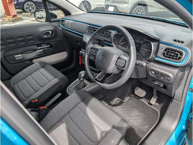 シトロエン C3 シャイン の中古車詳細 (13,000km, スプリングブルー  