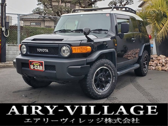FJクルーザー 4.0 ブラックカラーパッケージ 4WD ユーザー買取車/純正ナビ/リアデフ...
