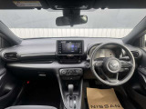 運転席周り☆ステアリングにはオ-ディオ操作が可能なステアリングリモコンが装備されています☆