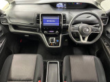 セレナ 1.2 e-POWER ハイウェイスター V 