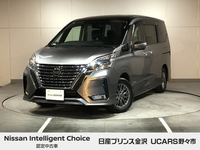 セレナ 2.0 ハイウェイスター V 4WD 
