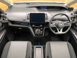 セレナ 1.2 e-POWER ハイウェイスター V 