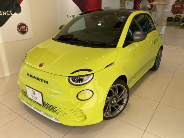 アバルト500e スコーピオニッシマ 