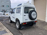 屋根の「恐竜」が目印の倉吉ホンダ販売です!
