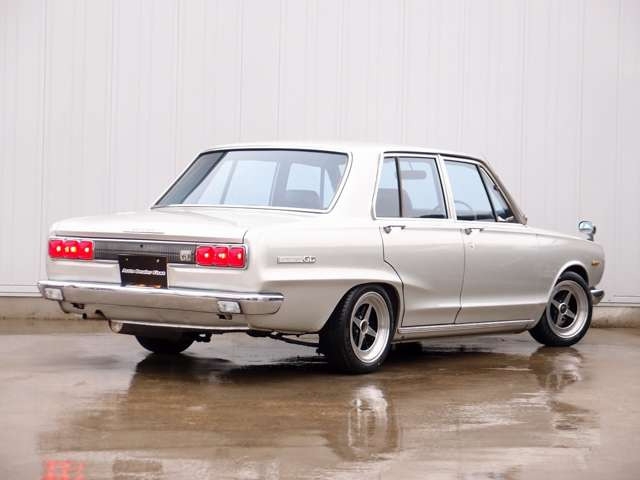 スカイライン 日産 スカイライン GL タイヤ4本新品WORKエクイップ14AW 同色