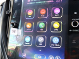 お客様のニーズを想像しながら、『見て』『触って』『体感』が出来るように仕入れ活動を行っております。