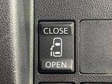 【パワースライドドア】スマートキーや運転席のスイッチでスライドドアの開閉が可能♪電動だから力を入れてドアを開ける必要が無く、小さいお子様でも、重い荷物を持っている時もラクに開け閉めできます♪