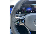 Travel Assist。設定した速度を上限に自動で加減速し、一定の車間距離,およ走行レーンを保つことでロングドライブの疲労を軽減します。