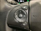 ステアリングスイッチがついていますので、オーディオのチャンネル変更、ボリューム、ジャンル変更が操作可能です。ハンドルから手を離さず安全に操作できます。