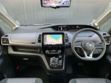 セレナ 1.2 e-POWER ハイウェイスター V 