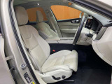 XC60  D4 AWD インスクリプション 4WD 本革シート