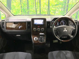 デリカD:5 2.2 D プレミアム 4WD 