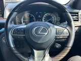 LX570が入庫いたしました!大人気のブラックシークエンスとなっております!