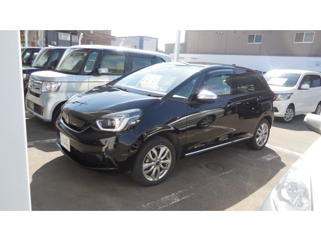 フィット  1.5 e:HEV リュクス 4WD