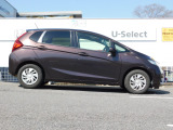 車輌右横になります!車両販売や買取、車検、点検その他一般整備、板金修理、任意保険などなどお車のことならなんでもお任せください!整備や修理もお安く頑張らせて戴きます!