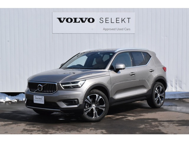 XC40 B4 AWD インスクリプション 4WD 