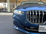 また、BMW正規認定中古車は、エマージェンシーサービスが自動付帯。24時間365日、皆様のカーライフをサポート致します。確かな安心のうえで、「駆けぬける歓び」をご堪能ください。