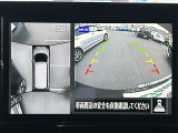【 全方位カメラ 】上から見下ろしたように駐車が可能です。安心して縦列駐車も可能です。