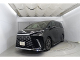 レクサス車らしい細部までこだわった高級感と見る人を一目で虜にするエモーショナルな魅力を持ち合わせております。