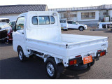 車の性能、装備品の品質、走行テストなどお客様に「徹底した安心」を届ける為、仕入から納車まで最大9回の品質検査を行い、当社独自の基準にクリアした車両のみ販売。中古車は第三者品質評価書全車両取得済