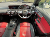 CLAクラス CLA200d AMGライン Sブレーク 本革シート サンルーフ