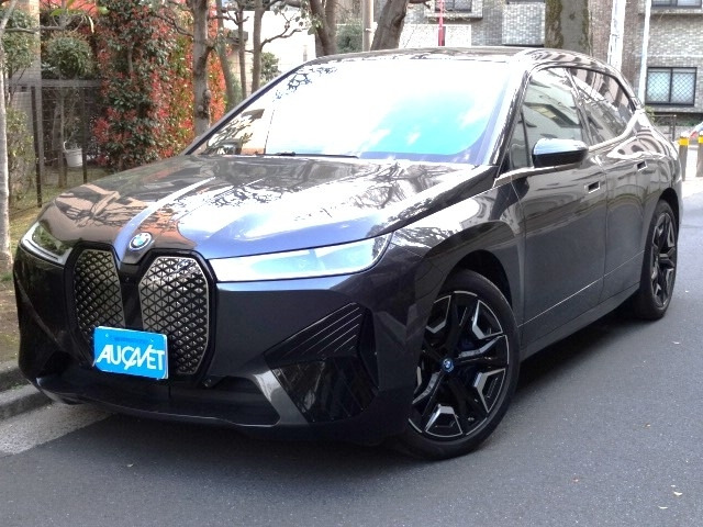 iX xドライブ40 スポーツパッケージ 4WD 