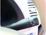 【車屋】として、長く車業界に従事した経験豊富なスタッフが多数在籍しております。