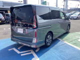 セレナ 2.0 ハイウェイスター V Vセレクション 