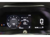 マルチインフォメーションディスプレイでクルマからの様々な運転情報を表示。