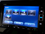 CD、DVD、Bluetooth、AM、FM、AUX、スマートフォン接続ができます。