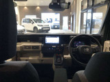 後部座席から見たときの画像です。視界も確保されているので見やすくなっております