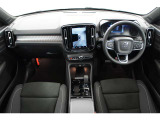 XC40 ウルトラ B4 AWD ダークエディション 4WD 