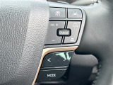 【 アダプティブクルーズコントロール 】設定した車速内で自動で加減速。先行車との車間距離を適切に維持した追従走行が可能です。