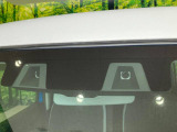 【スズキ セーフティサポート】走行中に前方の車両等を認識し、衝突しそうな時は警報とブレーキで衝突回避と被害軽減をアシスト。より安全にドライブをお楽しみいただけます。
