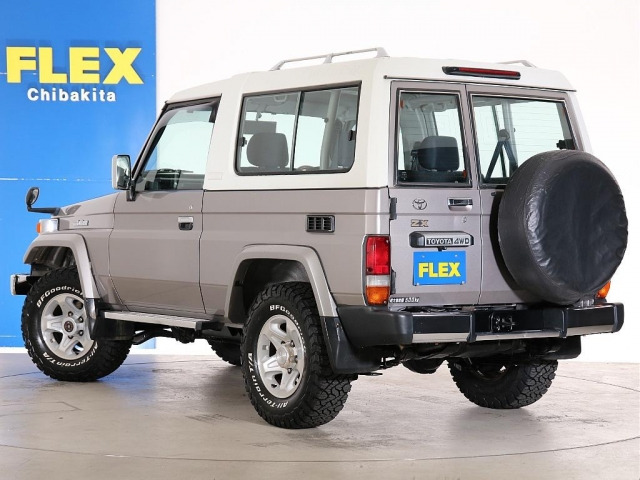トヨタ ランドクルーザー70 4.2 ZX FRPトップ ディーゼル 4WD の