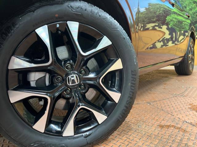 ホンダ ZR-V 2.0 e:HEV Z の中古車詳細 (8,030km, プレミアム