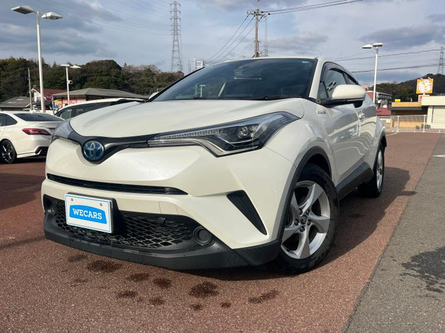 C-HR ハイブリッド 1.8 S LED パッケージ 