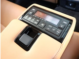 弊社でお車をご購入頂いたお客様は、一部車種を除いて【オイル交換永久無料】となっております。※詳細はスタッフまでお問合せ下さい。